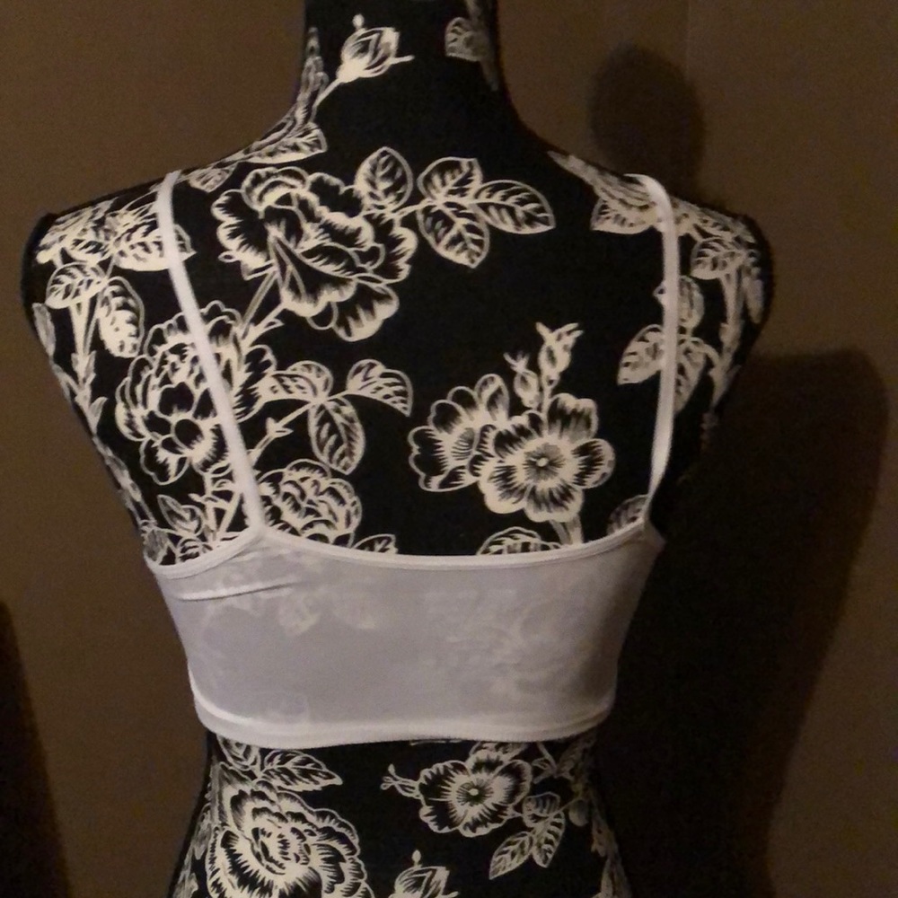 SEAMLESS CRISS-CROSS FRONT BRALETTE - Picture 4 of 4